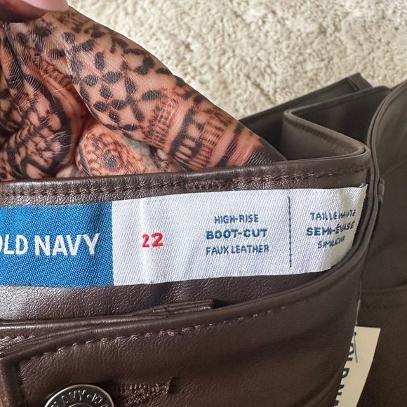 Brown leather pants from Old Navy - Picture 2 of 4